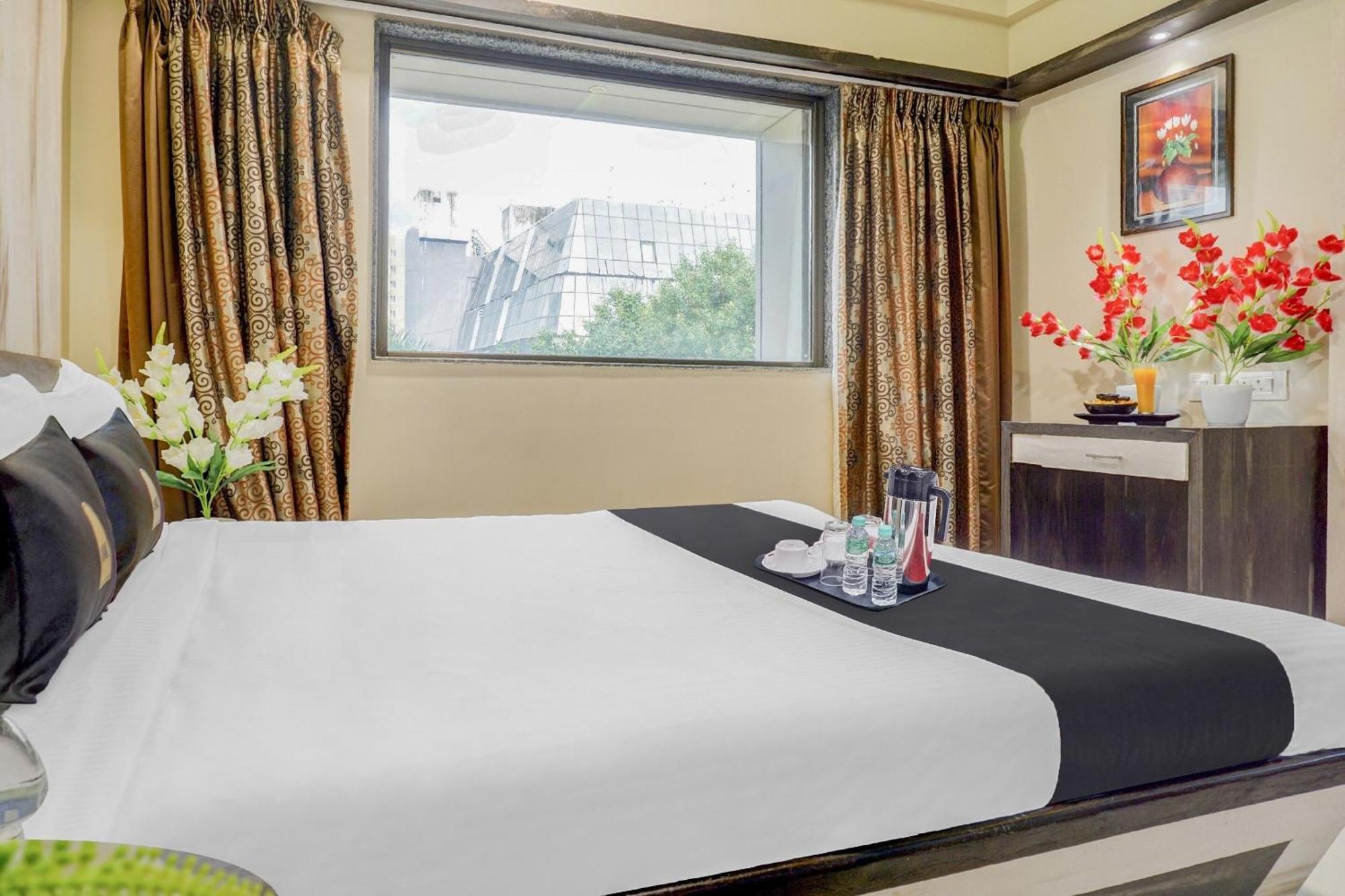 Hotel Hight Krone A Family Hotel Near Igi Airport Delhi New Delhi Buitenkant foto